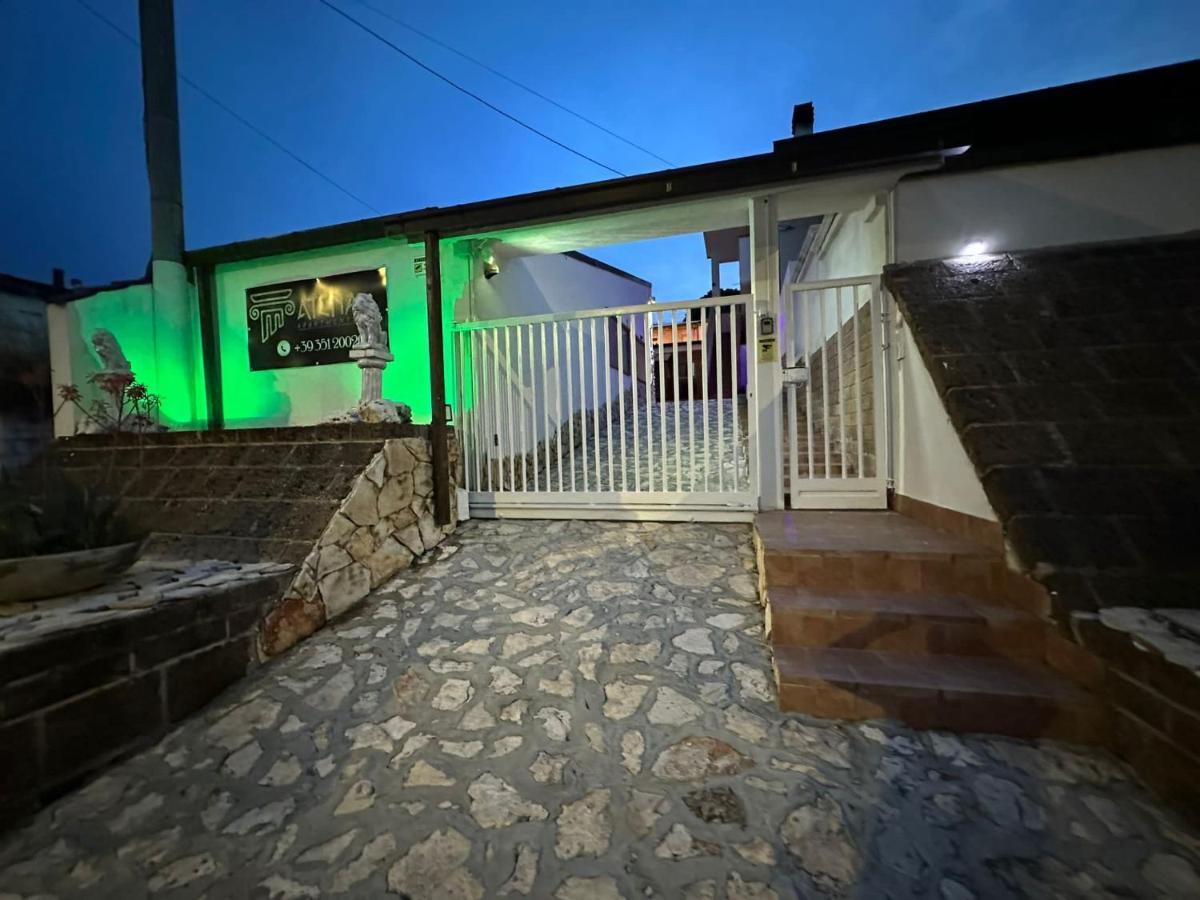 פסקרה Atena Apartments B&B Gold מראה חיצוני תמונה